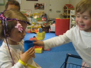 Choosing a Toddler Group Program: 5 Reasons Your Child’s Toddler Group Program Should Include Opportunities for “Make Believe” Play